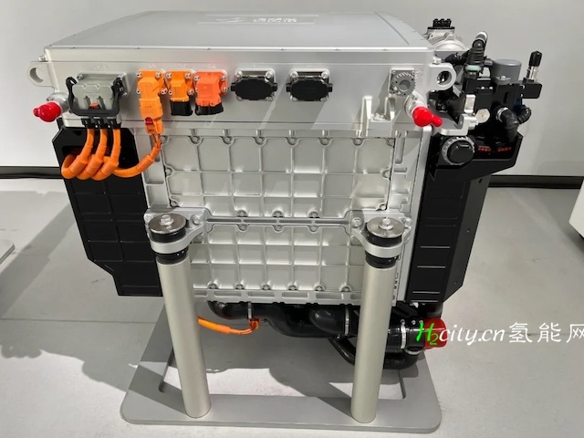 亿华通：180kW氢燃料电池发动机首发