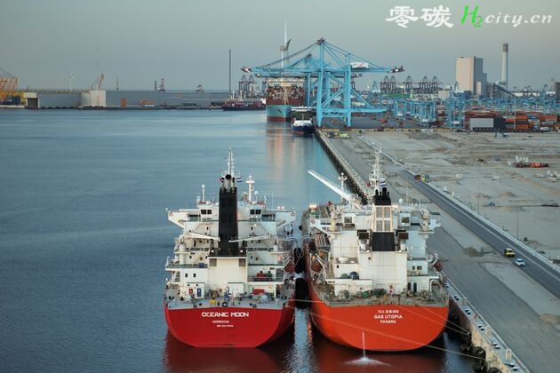 鹿特丹港成功进行安全的氨燃料加注试点-在提高航运业可持续性方面迈出重要一步